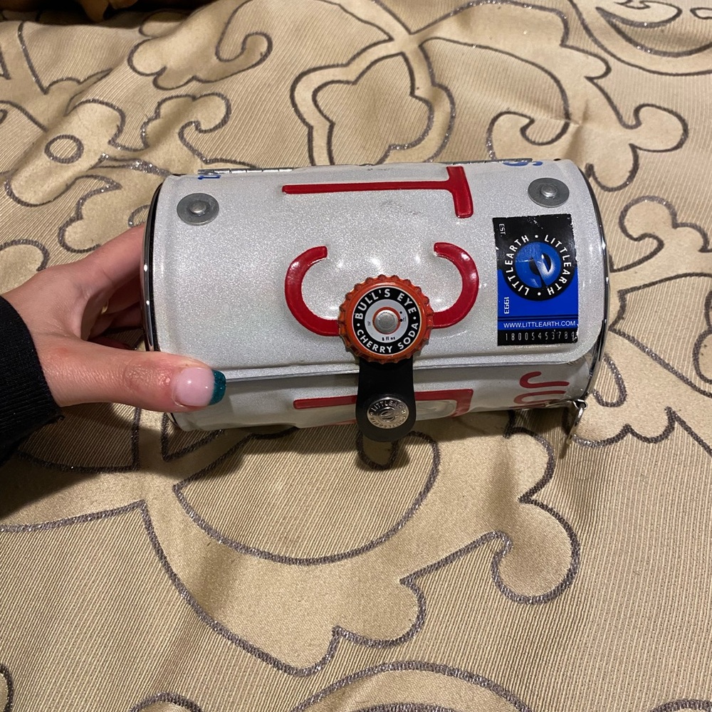 License plate pocketbook